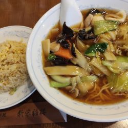 五目そば(750)＋半チャーハン(150)