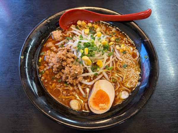 「ピリ辛ラーメン」@こだわりラーメン一徹の写真