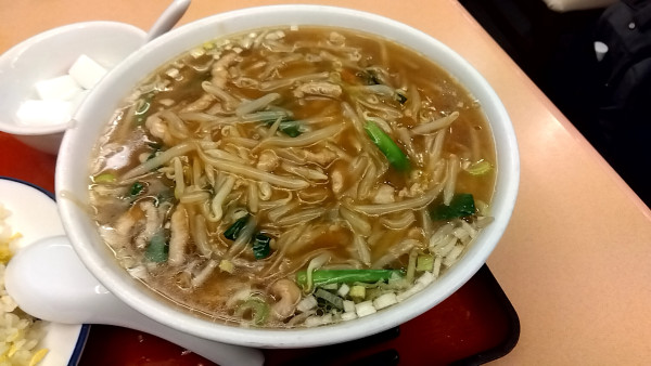 「もやしそば（ﾗｰﾒﾝﾁｬｰﾊﾝｾｯﾄ）（１，２００円）」@東方飯店の写真