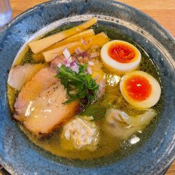 特製塩らぁ麺　￥１４００