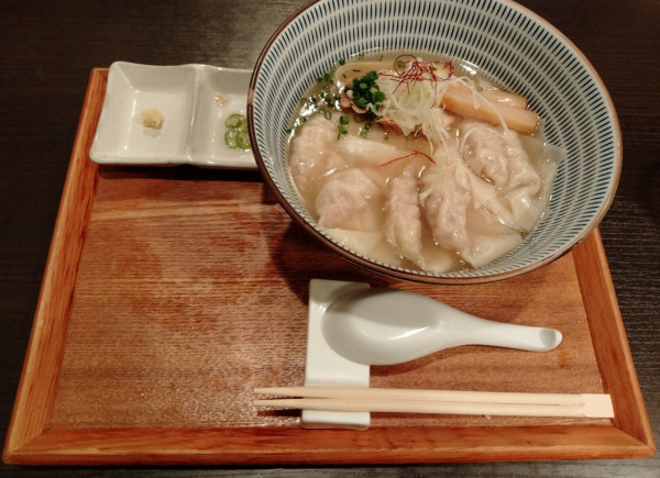 「雲呑麺」@豚骨清湯・自家製麺 かつらの写真