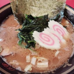 ラーメン並＋フォロワーサービス「ナルト」