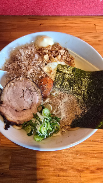 「まぜそば　1200円」@ブタハトモダチニボシハシンユウの写真