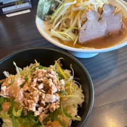 ネギ豚骨醤油ラーメン➕ネギチャー丼