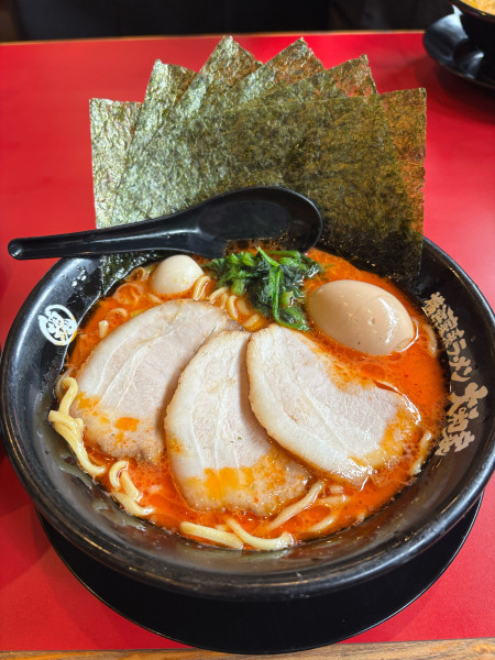 「631ラーメン(辛味噌)」@横浜家系ラーメン 万願寺 大和家の写真