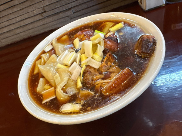 「ワンタンチャーシュウメン(ちょい増し)」@手打ち 陰日向の写真