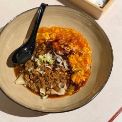 古都ビャンビャン麺 並(中辛) 880円