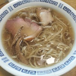 白醤油らぁ麺