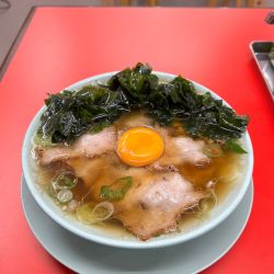 中華そば＋生玉子＋わかめ