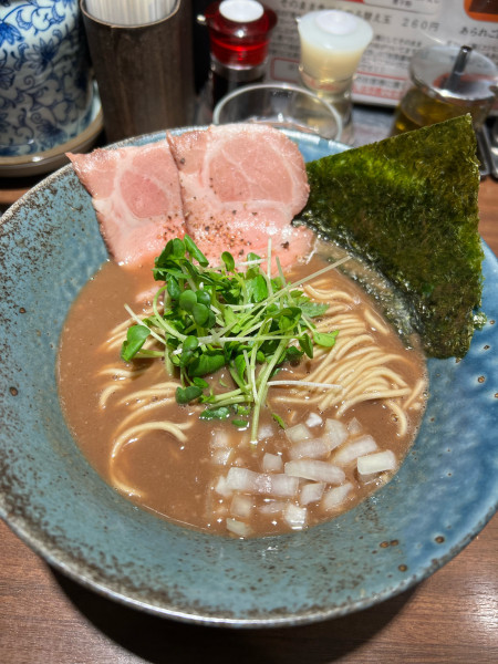 「烏賊と煮干し中華そば」@麺屋 ねむ瑠の写真