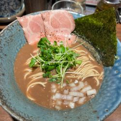 烏賊と煮干し中華そば