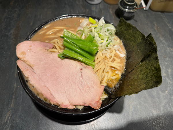 「ラーメン　大盛」@宮元製麺の写真