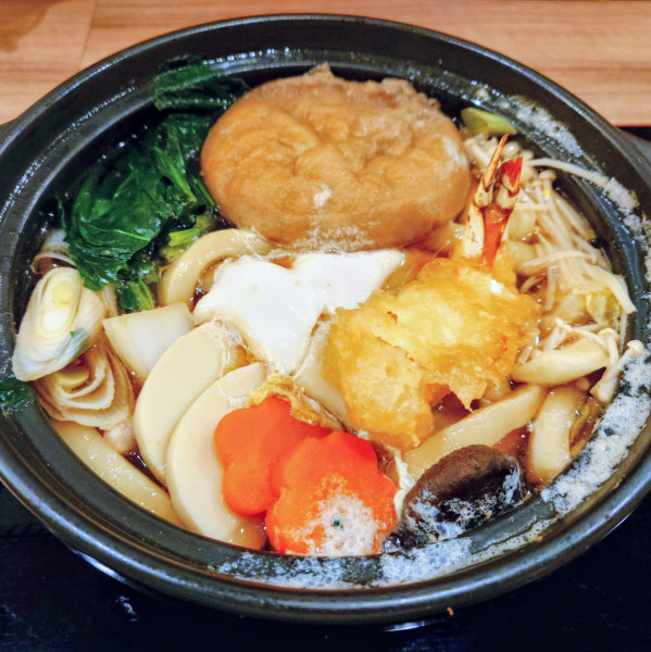 「具だくさん鍋焼うどん」@武蔵野うどんと酒 匠太の写真