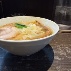 塩ワンタン麺
