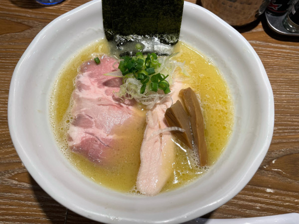 「濃厚中華そば　塩」@中華そば やま福の写真