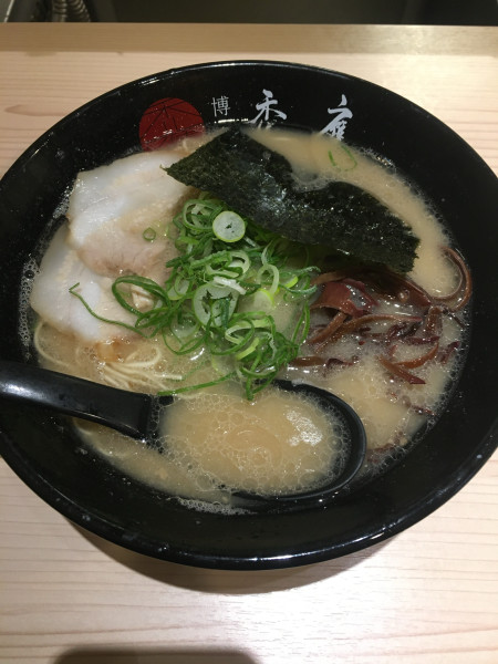 「ラーメン(650円)」@博多禿鷹の写真