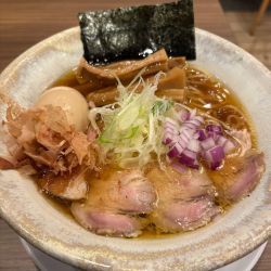 地鶏醤油らあめん　上トッピング＋肉飯