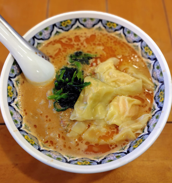 「タンタン麺 1180円 海老ワンタン 460円」@中国ラーメン 栄の写真