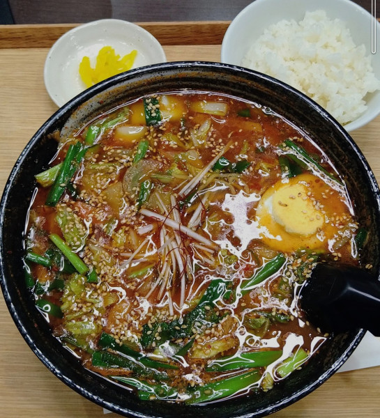 「カルビ麺(小ライス付)」@たつみや食堂の写真