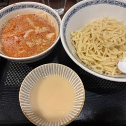 ワンタン入り辛いつけ麺大盛