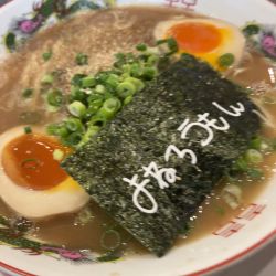 煮卵ラーメン1130円(ランチ替玉サービス)