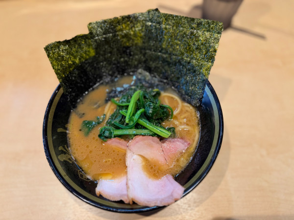 「濃厚らーめん 1000円」@らーめん新山の写真