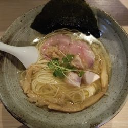 塩ラーメン（￥800)