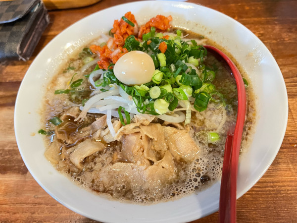 「さんまカレーラーメン」@らーめん ふじもとの写真