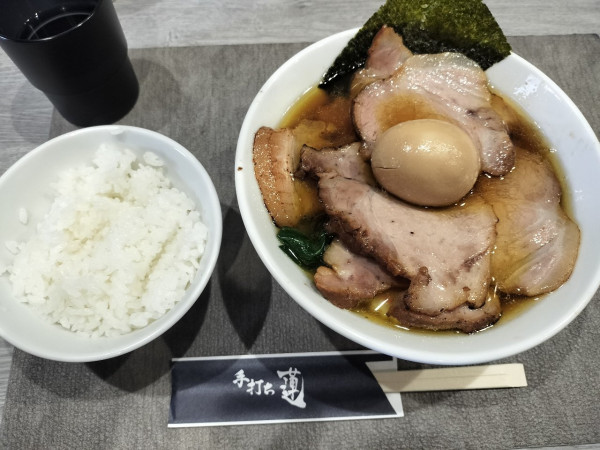 「チャーシュー麺 味玉 チャーシュー追加 ご飯」@手打ち 蓮の写真