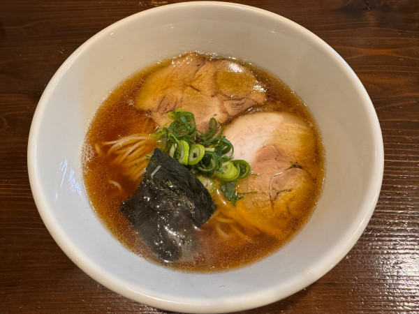 「中華そば 醤油　900円」@中華そば みのるの写真