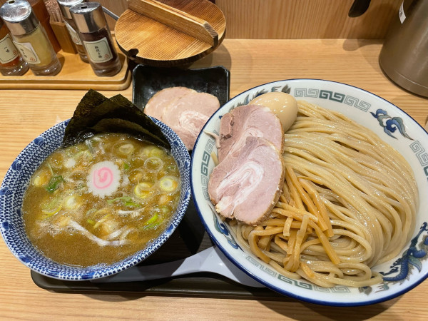 「特製つけめん（特）＋チャーシュートッピング」@舎鈴 御茶ノ水ソラシティ店の写真