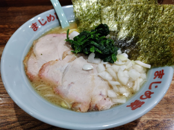 「塩豚骨　※かため」@豚骨醤油ラーメン まじめ家の写真