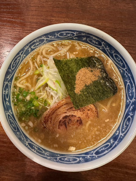 「こってり醤油らぁめん」@麺屋 花菱の写真