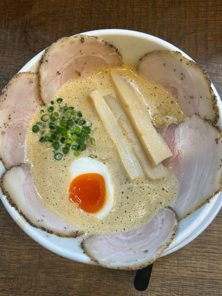 「豚CHIKIしょうゆチャーシューメン　並」@ラーメン家 みつ葉 本店の写真