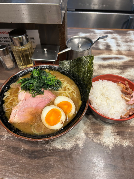 「玉子ラーメン　1,130円　ライス　180円」@神田ラーメン わいず 神田本店の写真