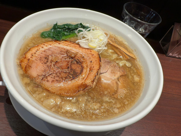 「背脂」@ら〜麺 瑞藤の写真