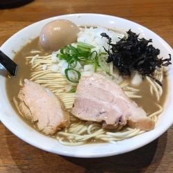 濃厚煮干しそば（大）（玉葱・味玉TP）