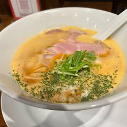 オマール海老と完熟トマトラーメン