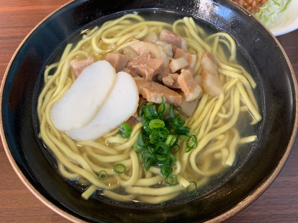 「八重山そば」@南国キッチン はりゆん cafeの写真