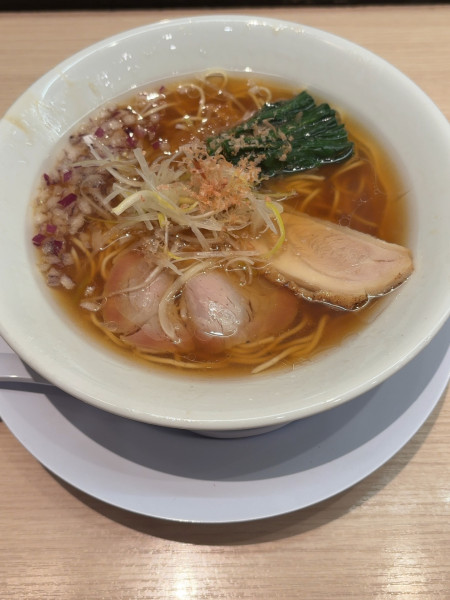 「しおじの醤油らーめん」@らーめん しおじの写真