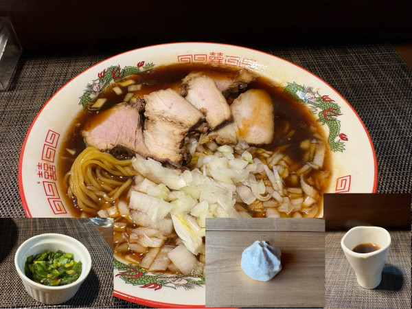 「ラーメン800円、玉ねぎ増し100円」@ラーメン黔の写真