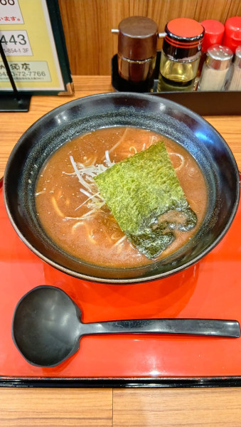 「中華そば+餃子(クーポン)」@中華そば くりの木 大宮ステラタウン店の写真