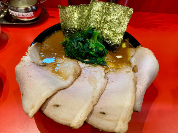 「燻製チャーシューメン(大)」@横浜家系ラーメン 大﨑家の写真