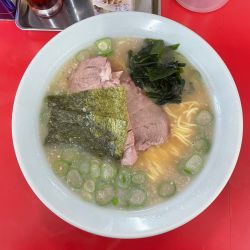 ラーメン(800円)