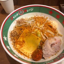 パワフルまぜそば大盛り＋RED