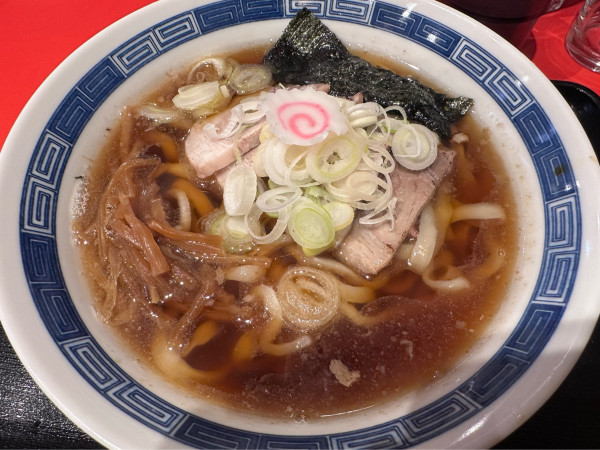 「ラーメン（150g）」@イッチャンラーメンの写真
