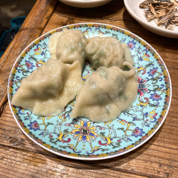 「本場の水餃子　にんにくの芽」@餃子マニア 品川別館の写真