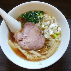 地鶏の醤油らーめん