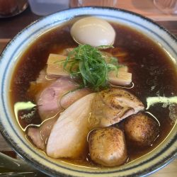 特製地鶏醤油そば