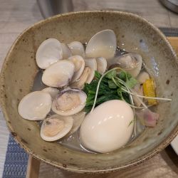 地はまぐり中華そば(塩)＋ウフウフ味玉